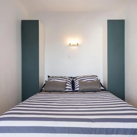Les Brisants By Interhome